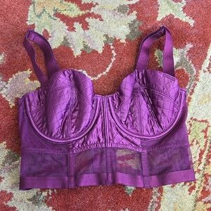 NWOT Victorias Secret VERY sexy Lined Balconette Purple Quilted Bustier
